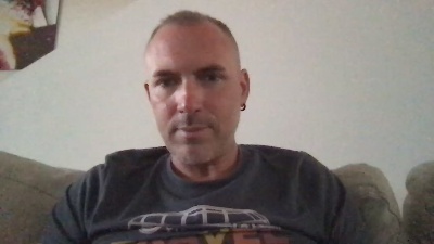 Frenchy4You live cam on Cam4