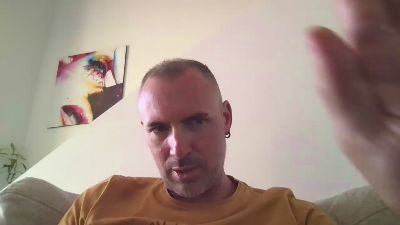 Frenchy4You live cam on Cam4