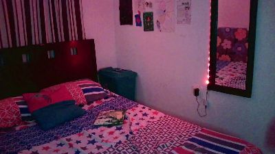 Fresiita_1 live cam on Cam4
