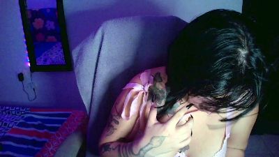 Fresiita_1 live cam on Cam4