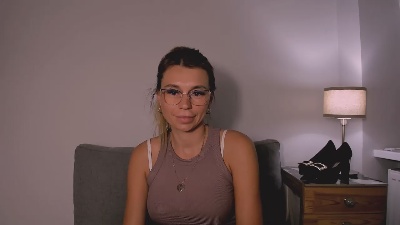 FreyaDoll live cam on Cam4