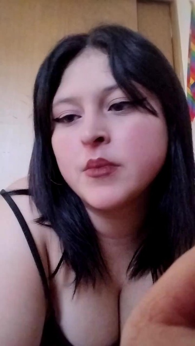 Freya_0405 live cam on Cam4