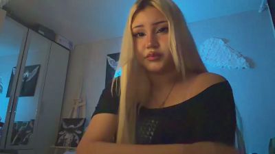 FriedaTopick live cam on Cam4