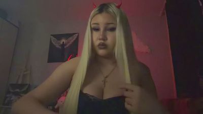 FriedaTopick live cam on Cam4