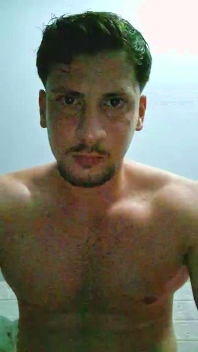 Friend999 live cam on Cam4