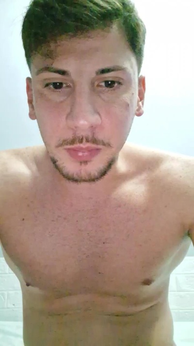 Friend999 live cam on Cam4