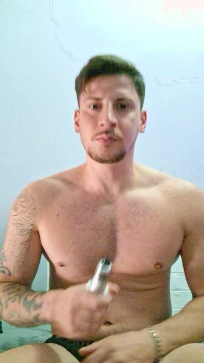 Friend999 live cam on Cam4