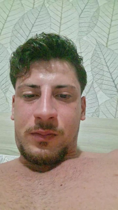 Friend999 live cam on Cam4