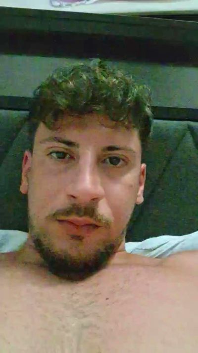 Friend999 live cam on Cam4