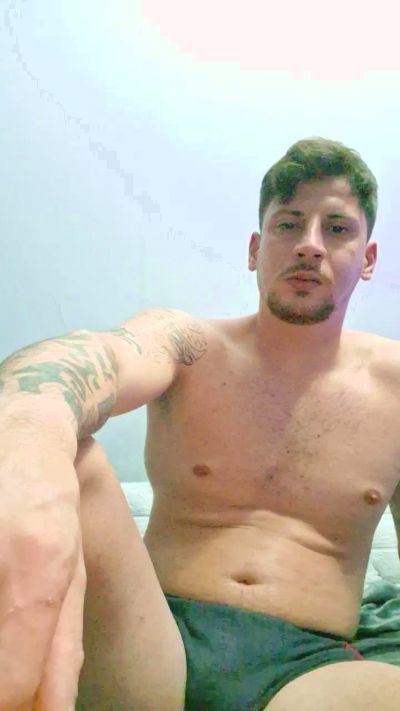 Friend999 live cam on Cam4