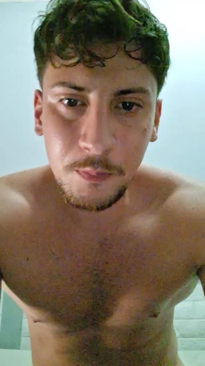Friend999 live cam on Cam4
