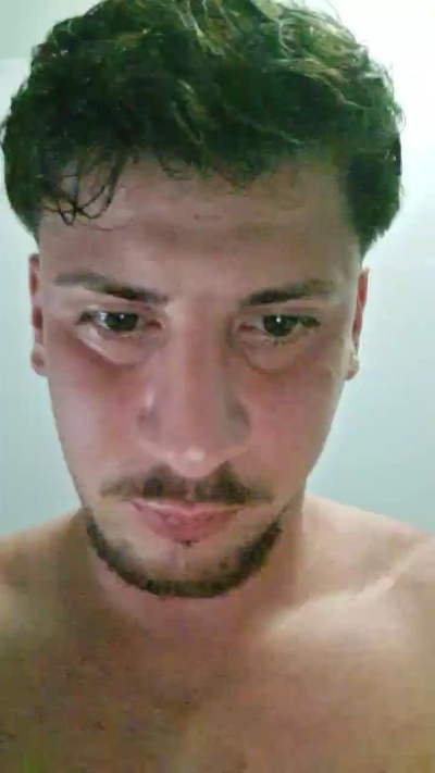 Friend999 live cam on Cam4