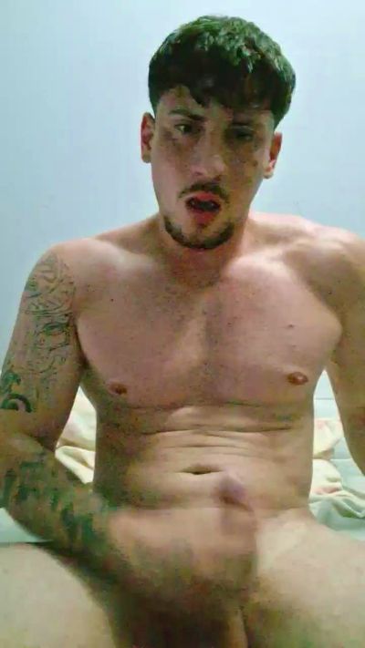 Friend999 live cam on Cam4