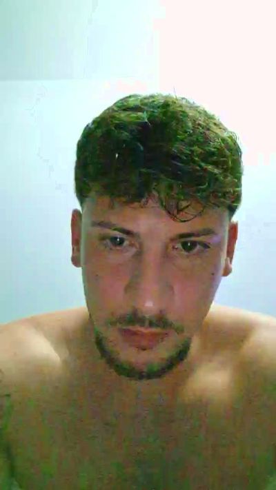Friend999 live cam on Cam4