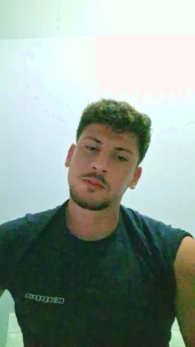 Friend999 live cam on Cam4