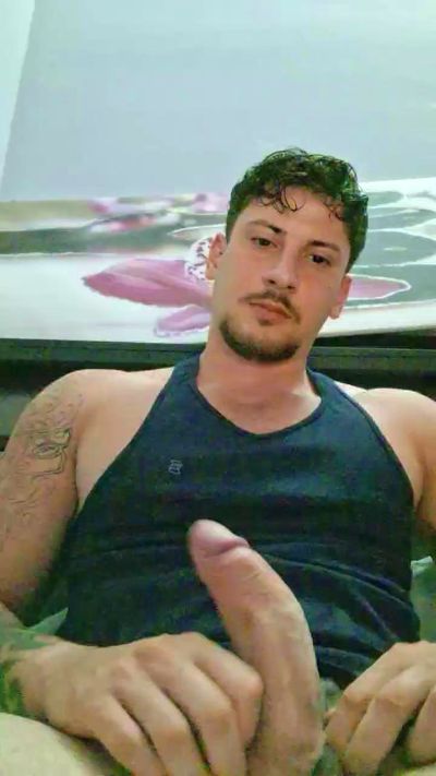 Friend999 live cam on Cam4