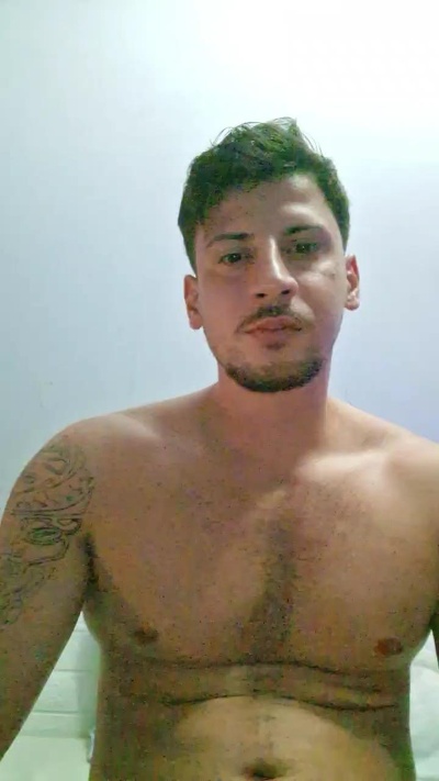 Friend999 live cam on Cam4