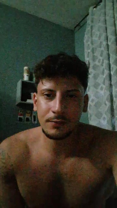 Friend999 live cam on Cam4