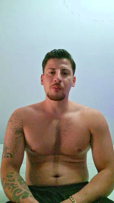 Friend999 live cam on Cam4