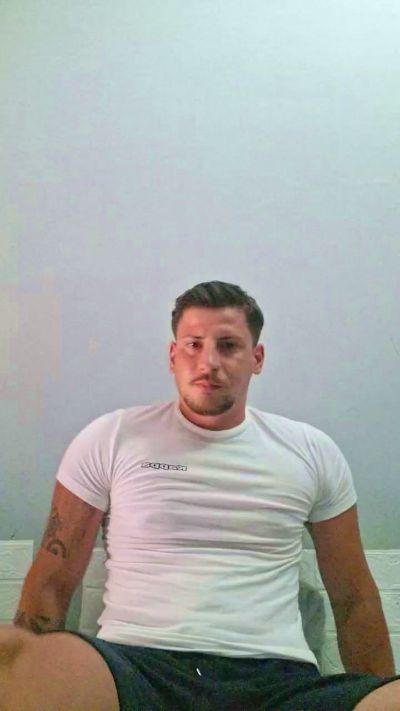 Friend999 live cam on Cam4