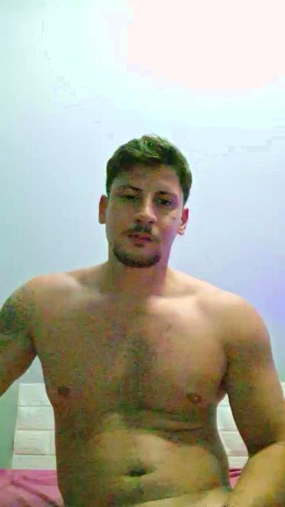 Friend999 live cam on Cam4