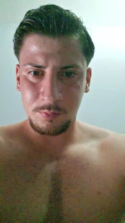 Friend999 live cam on Cam4
