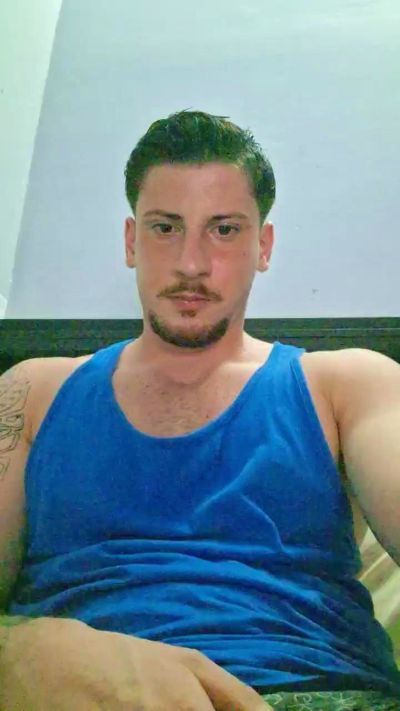 Friend999 live cam on Cam4
