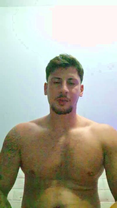 Friend999 live cam on Cam4