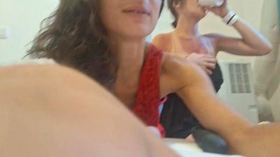 Friendsgirl live cam on Cam4