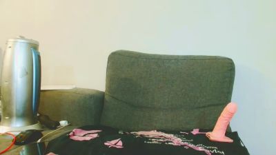 Frozeen live cam on Cam4
