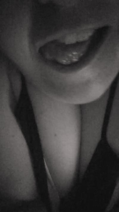 Fruta_prohibida live cam on Cam4
