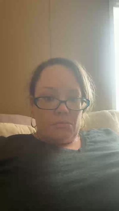 FuckYeaxX69 live cam on Cam4