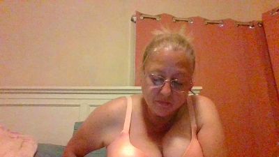 Funtime17fun live cam on Cam4