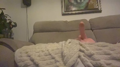 Funycouple80 live cam on Cam4