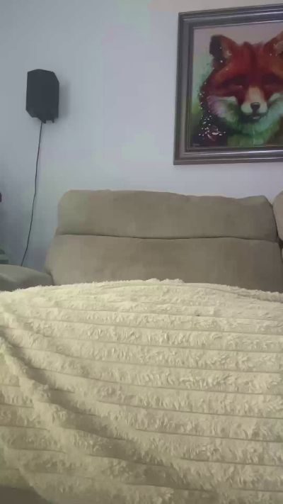 Funycouple80 live cam on Cam4