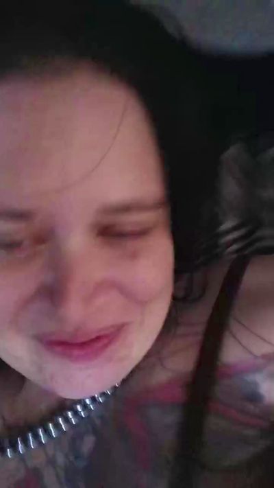 Fuqmeovrplz live cam on Cam4