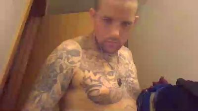 Futlover23 live cam on Cam4