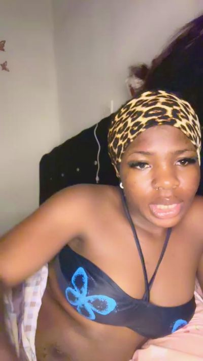 FynVee live cam on Cam4