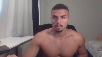 GBoyBrazil live cam on Cam4