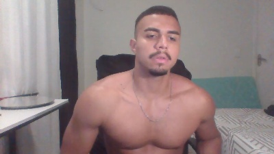 GBoyBrazil live cam on Cam4