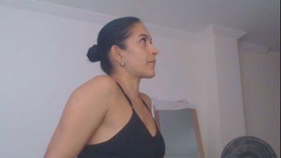 GOLDENBOOTY live cam on Cam4
