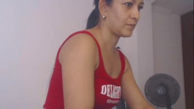 GOLDENBOOTY live cam on Cam4