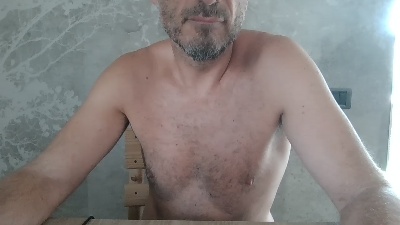 GROSSOgrossoITA live cam on Cam4