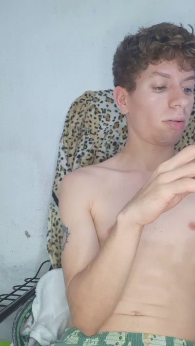 Gab_gss live cam on Cam4