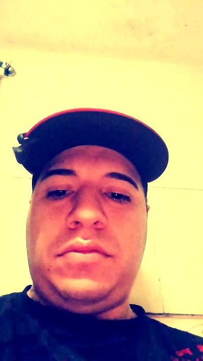 Gabrieitobakan live cam on Cam4