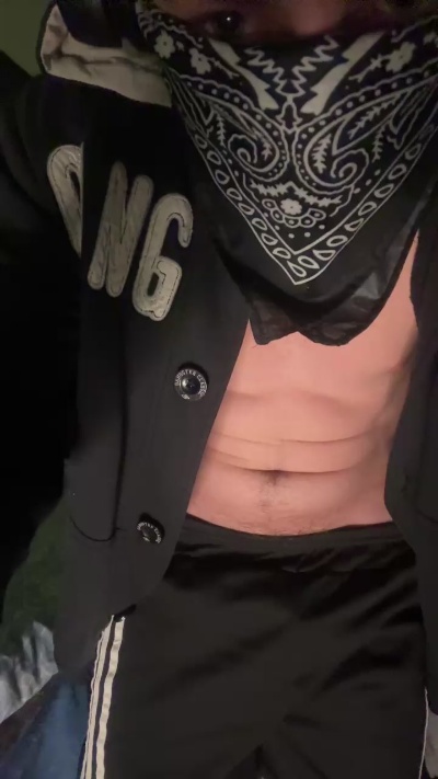 GabrielCarv live cam on Cam4
