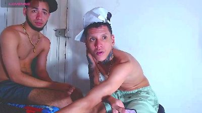 Gabriel_reyes1 live cam on Cam4