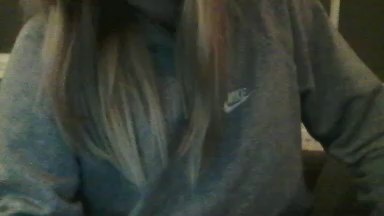 Gaby2k5x live female webcam from Netherlands