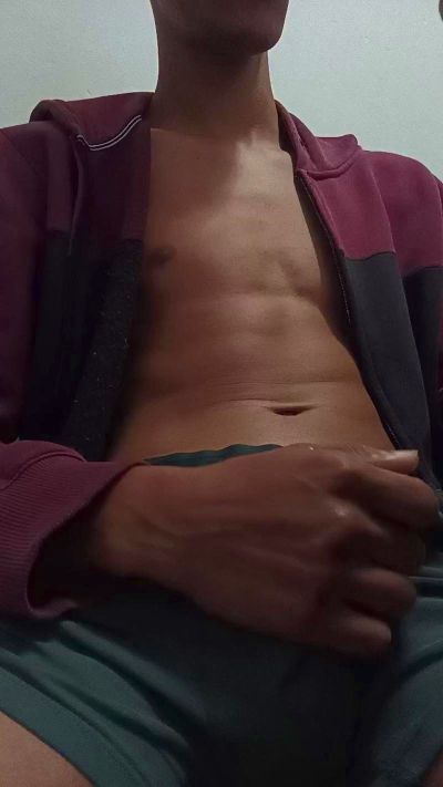 Gads24 live cam on Cam4