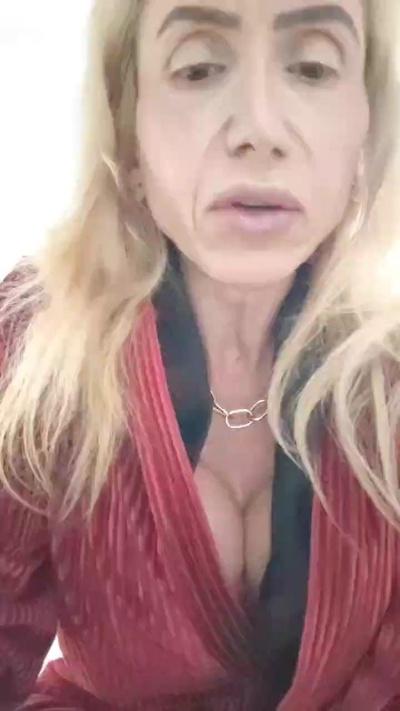GaiaVelvet live cam on Cam4